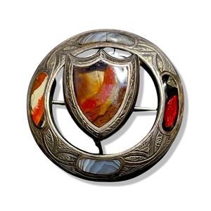 Antique Victorian or Edwardian sterling kilt pin with c-clip